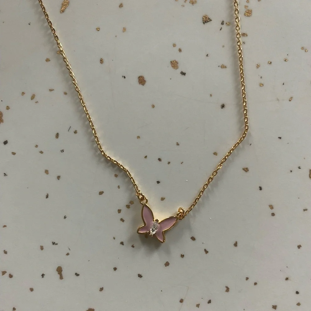 NWT KATE SPADE‎ SOCIAL BUTTERFLY pendant.